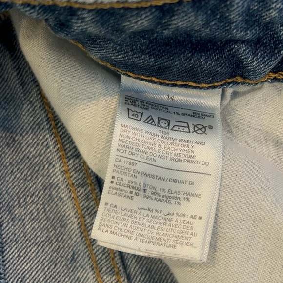 Old Navy high rise O.G. Straight size 14 jean shorts Great used - Picture 4 of 4